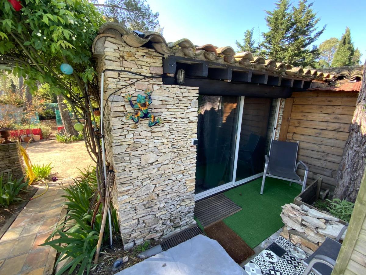 Inn 4 Bears Nîmes Kültér fotó