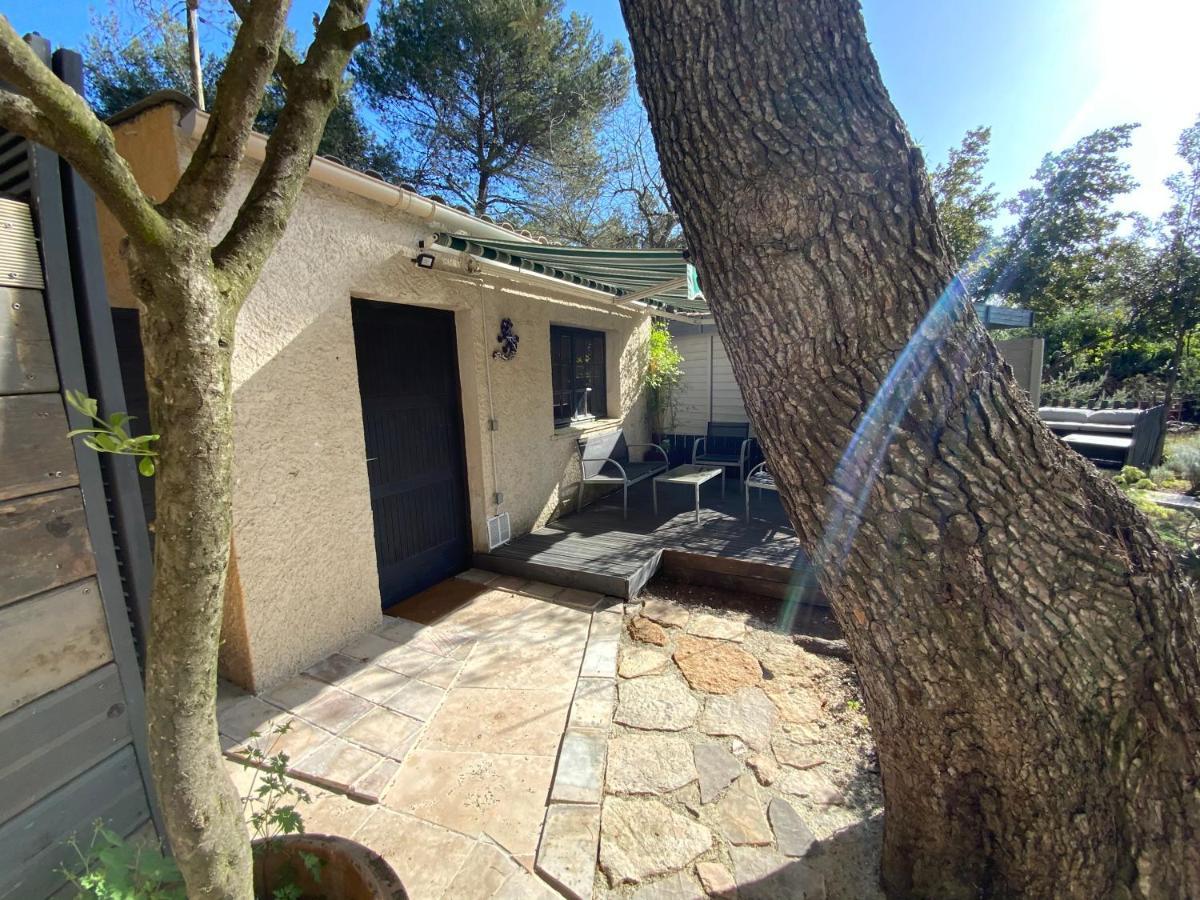 Inn 4 Bears Nîmes Kültér fotó