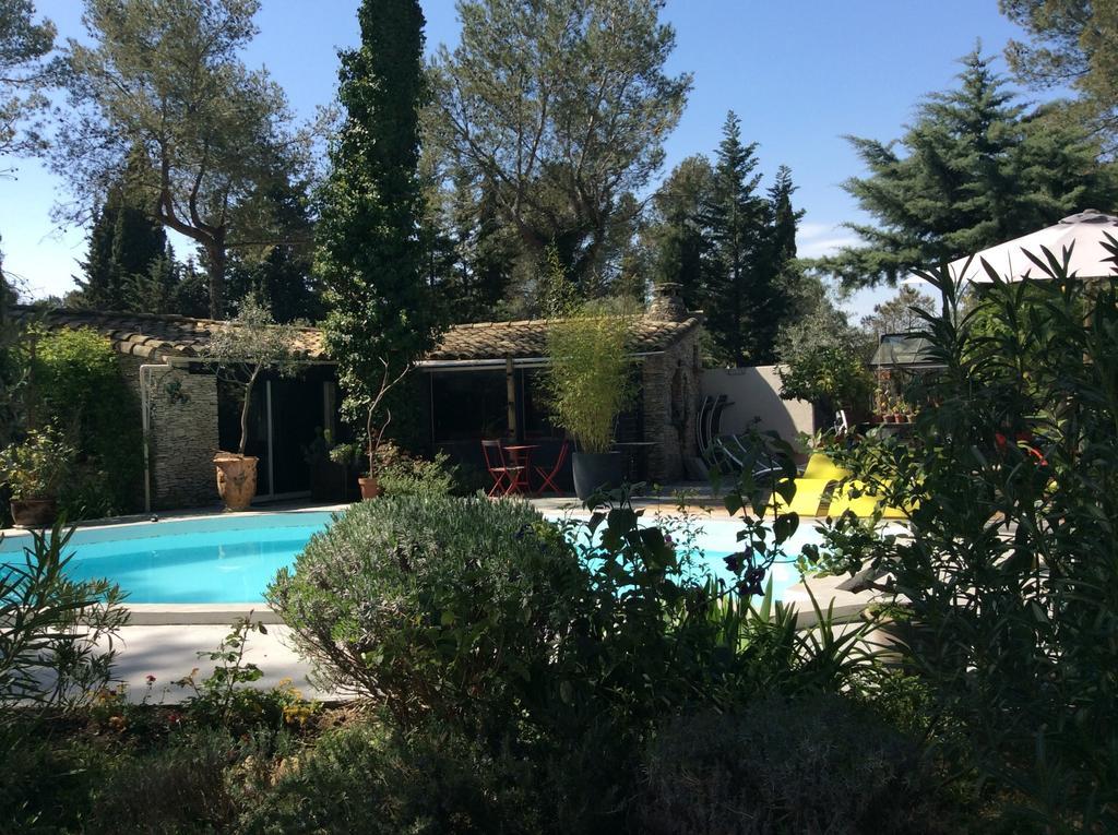 Inn 4 Bears Nîmes Kültér fotó