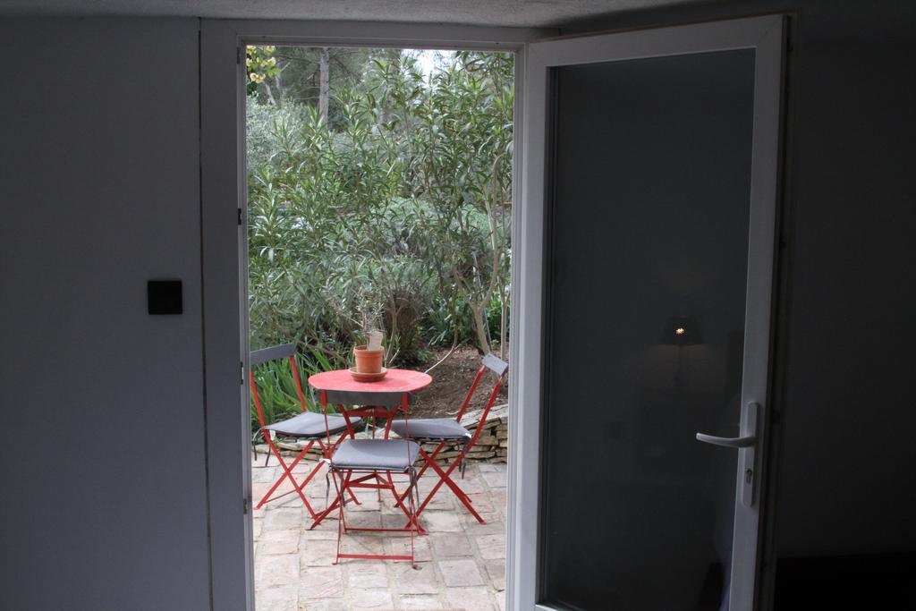 Inn 4 Bears Nîmes Kültér fotó